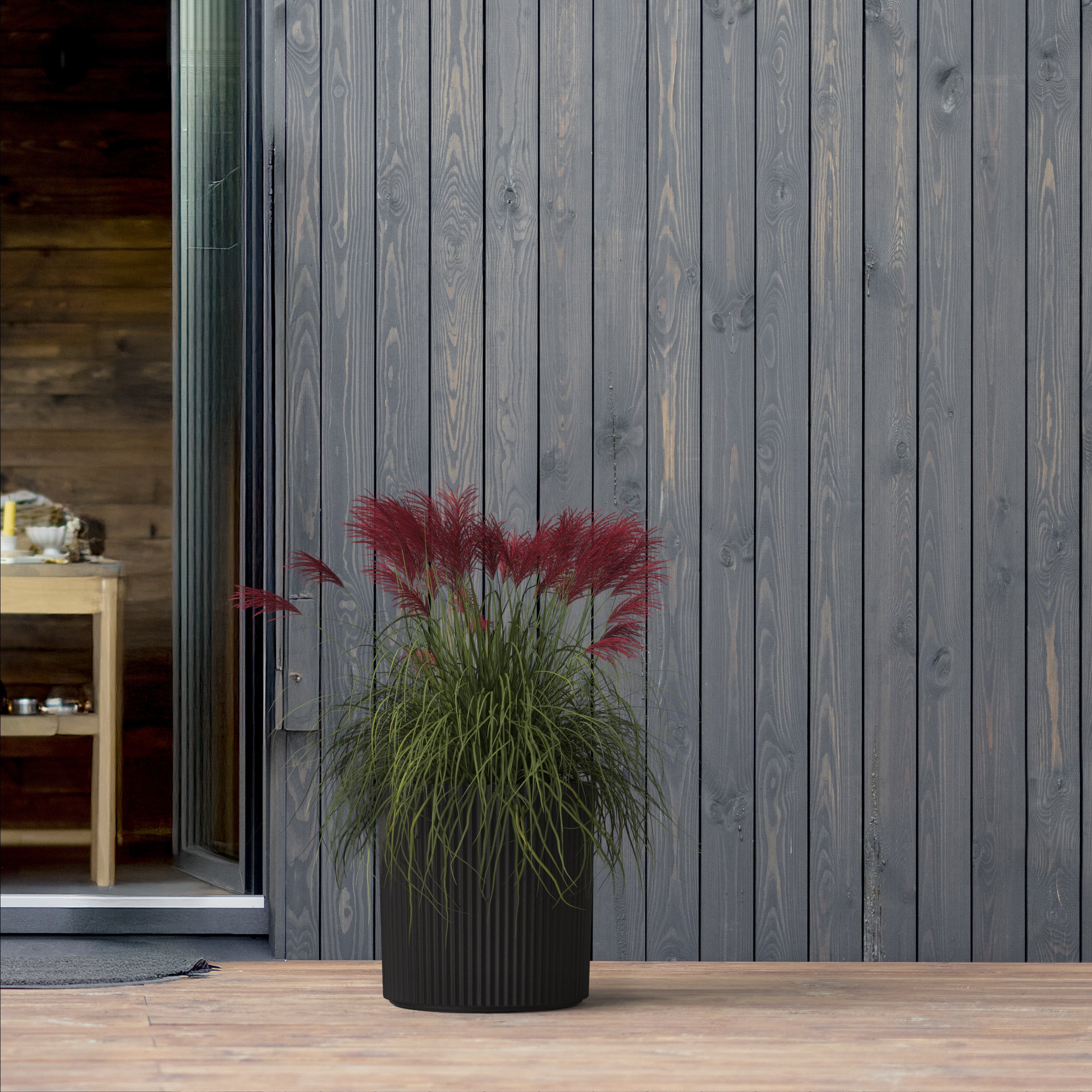 Mayne Serene Round Ribbed Planter with Drainage Hole