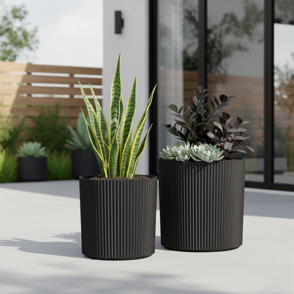 Mayne Serene Round Ribbed Planter with Drainage Hole
