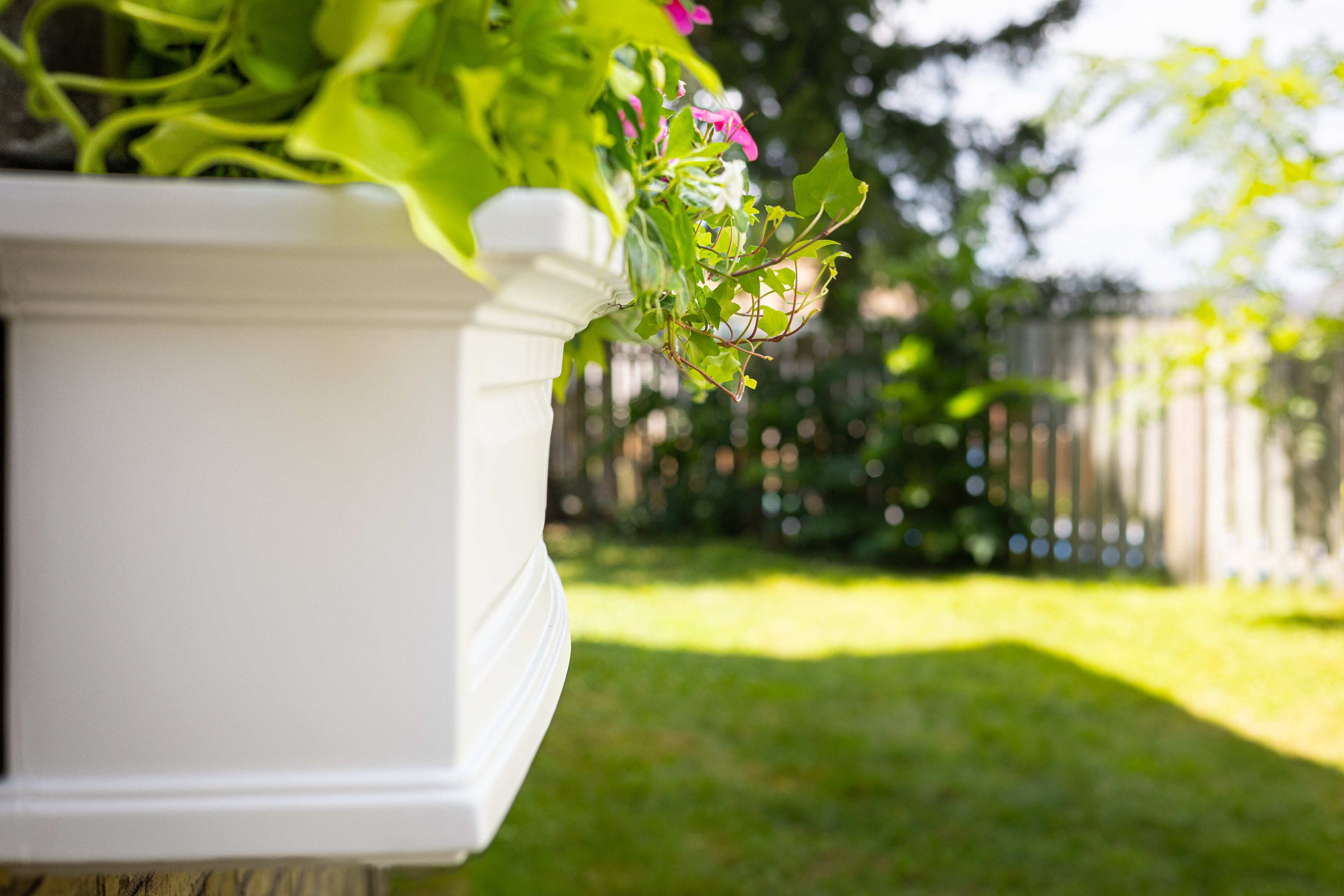 Mayne Nantucket 4ft Self-Watering Window Box with Steel Wall Mount Brackets