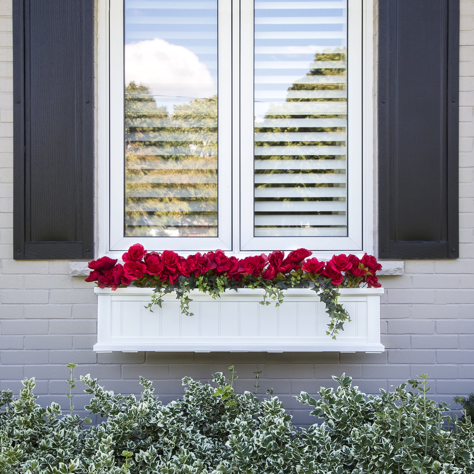 Mayne Cape Cod 4ft Self-Watering Window Box with Steel Wall Mount Brackets