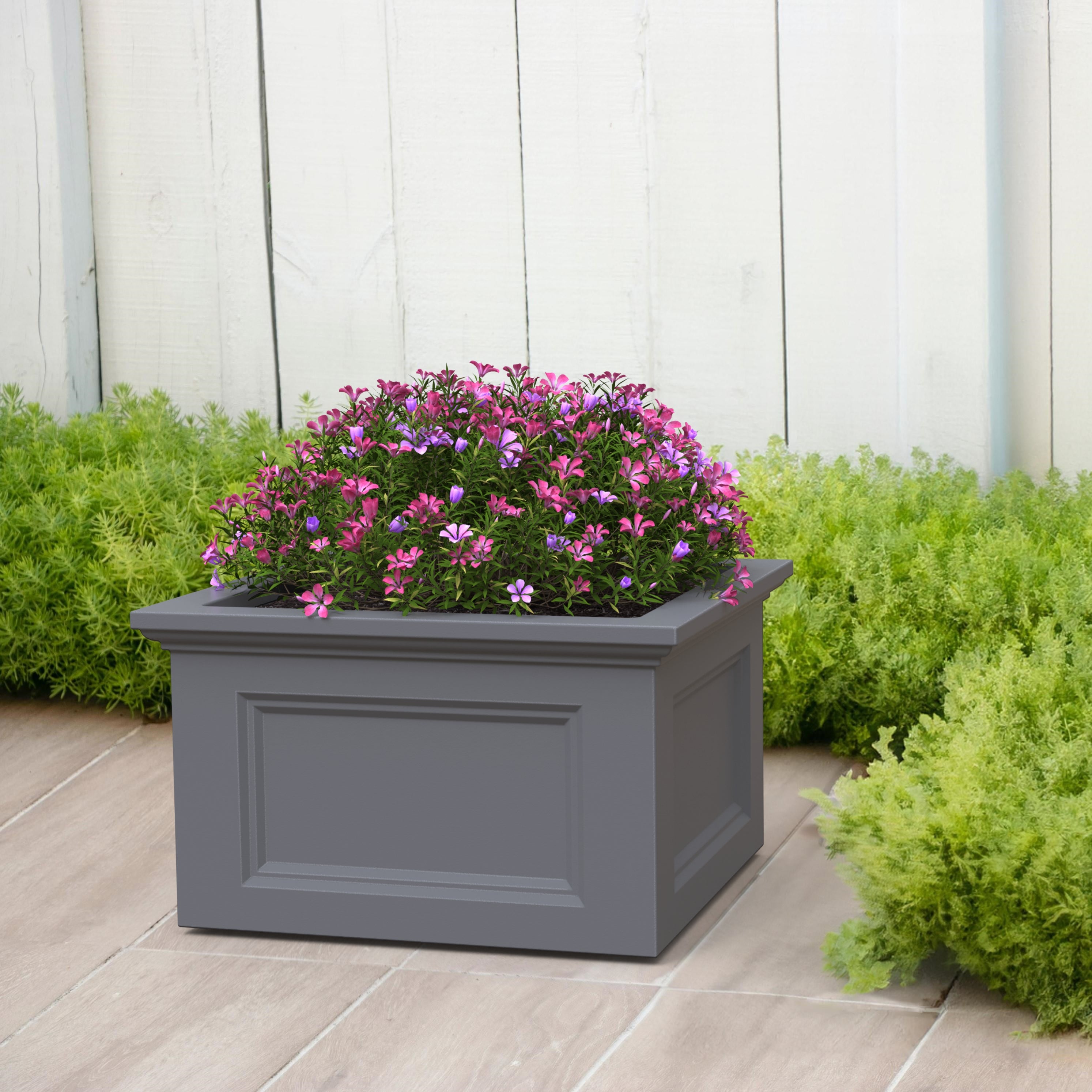 Mayne Fairfield 24in x 24in Garden Bed