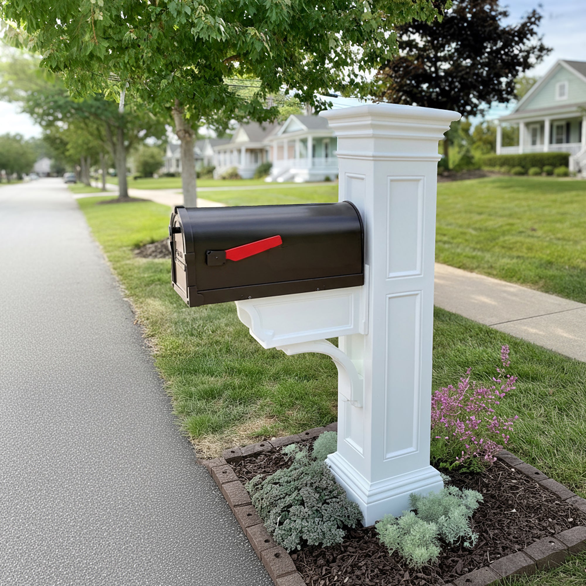 Mayne Liberty Single Arm Mail Post