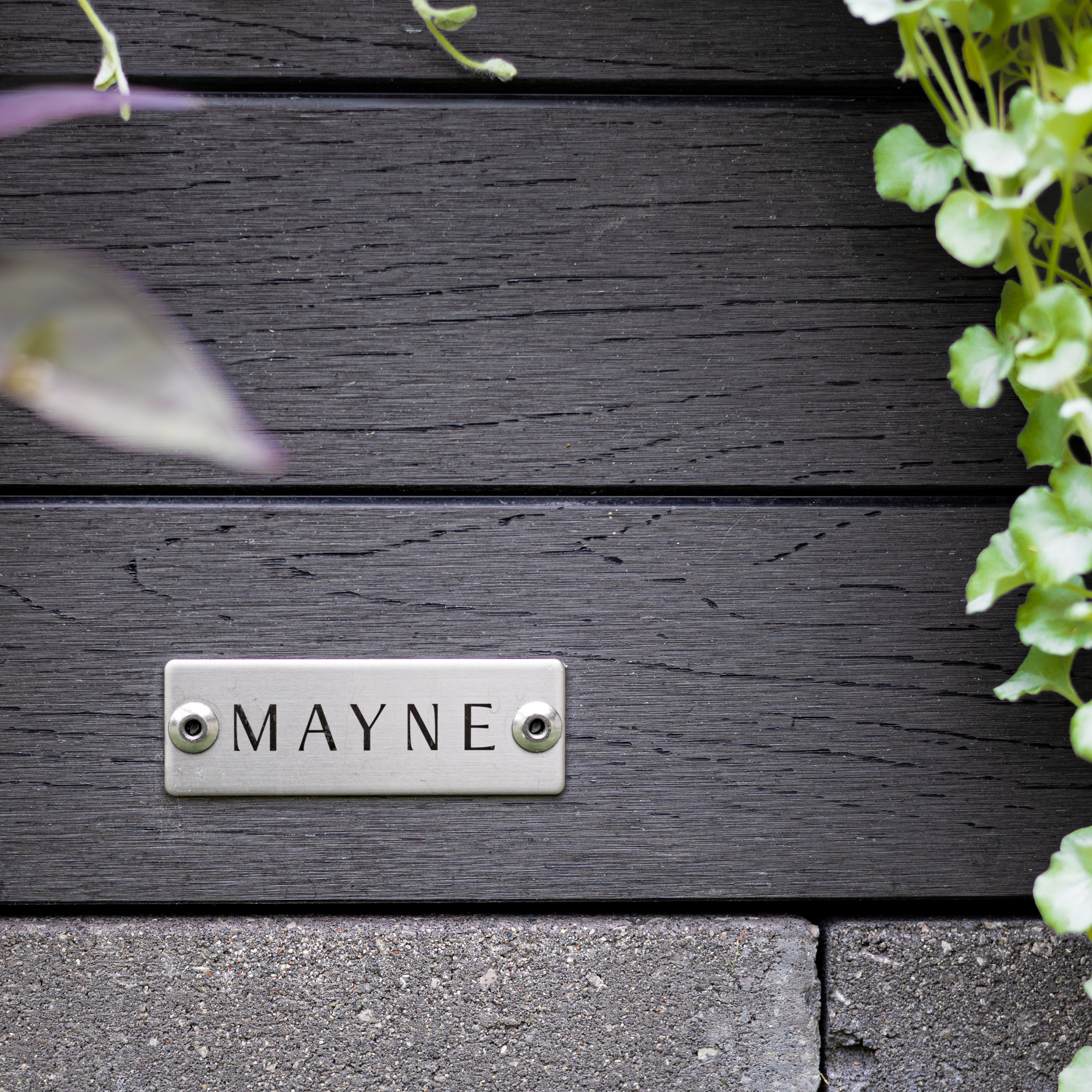 Mayne Horizon 2ft Window Box with Steel Wall Mount Brackets