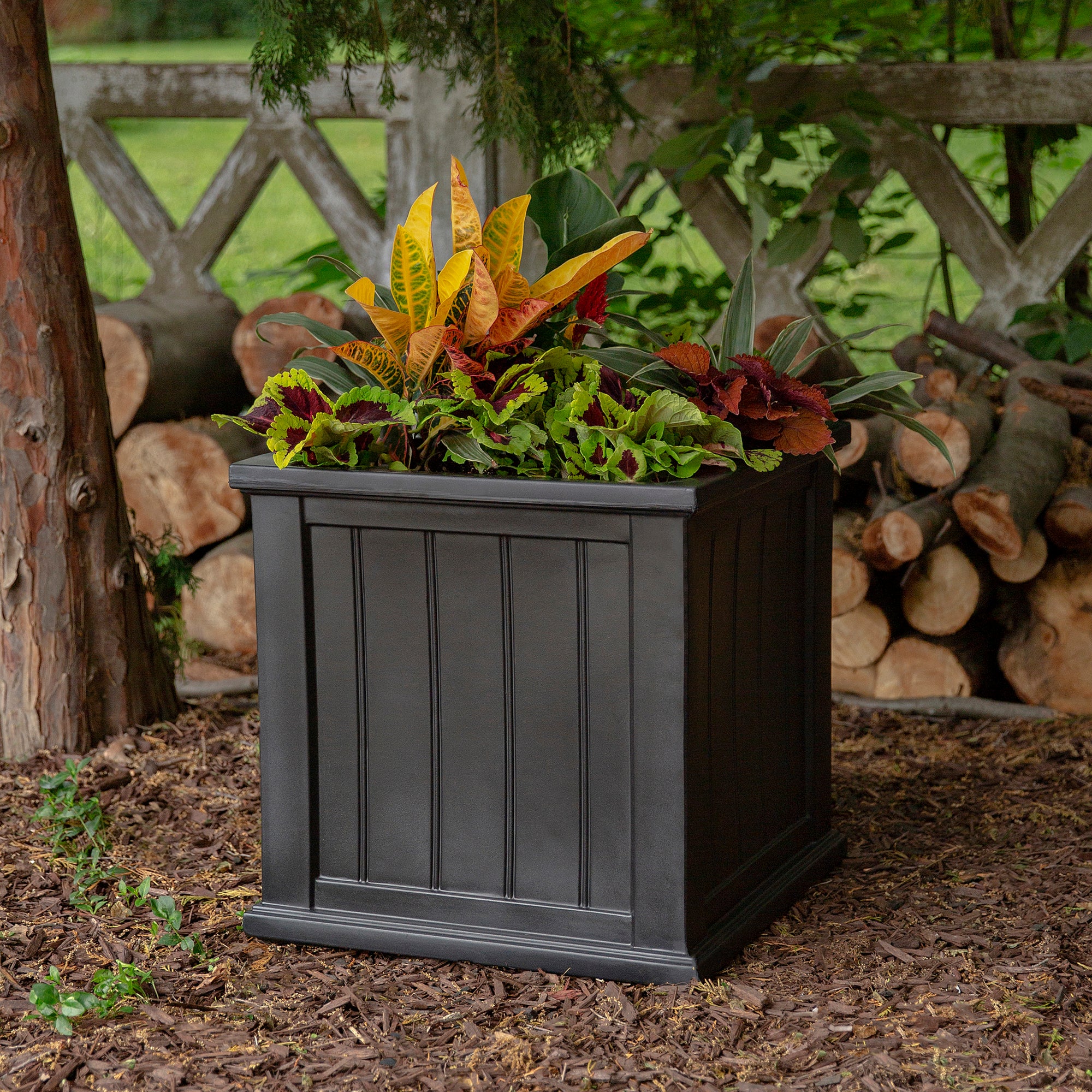 Mayne Cape Cod 20in Square Planter