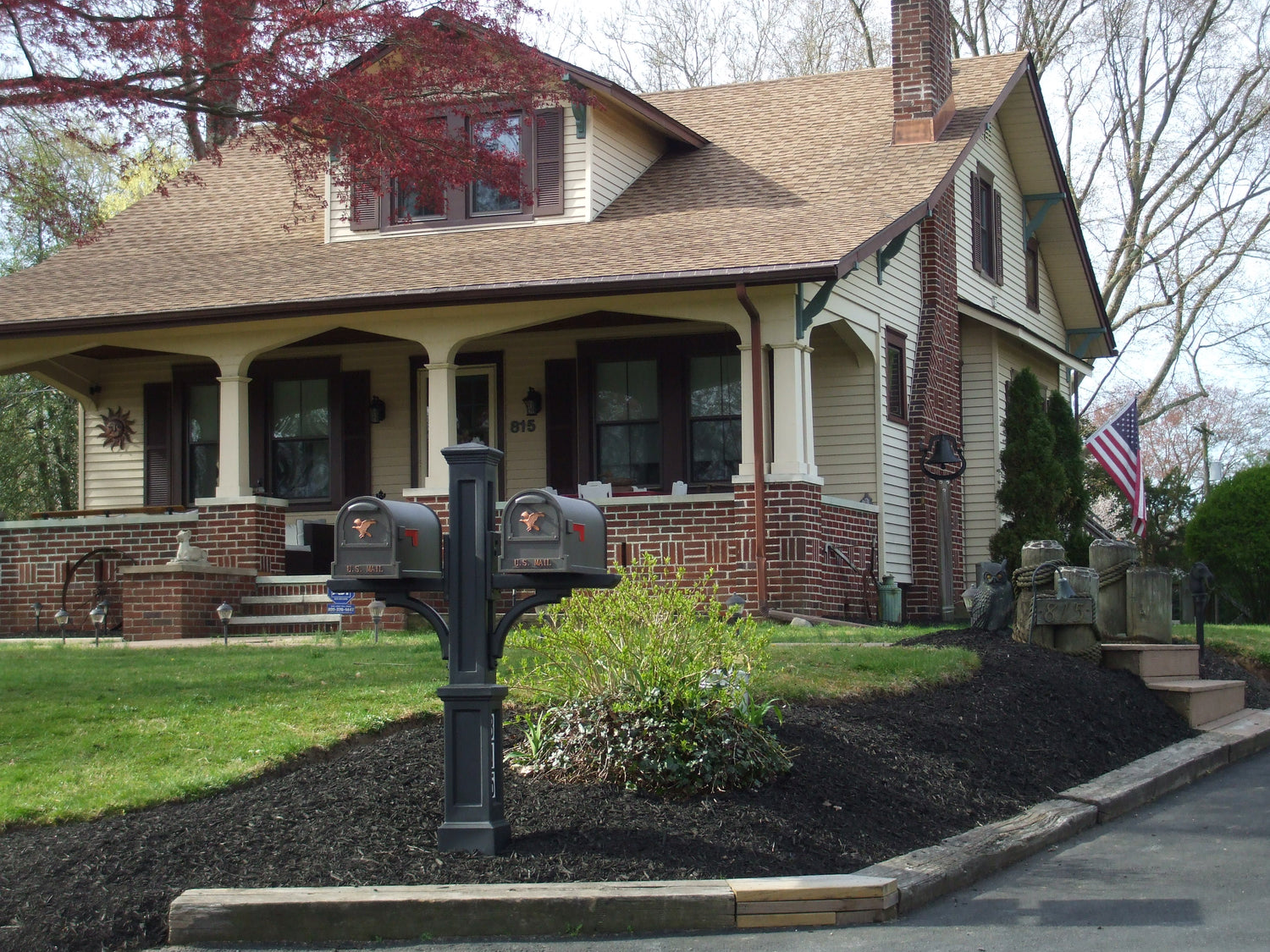 Mayne Newport Plus Double Arm Mail Post