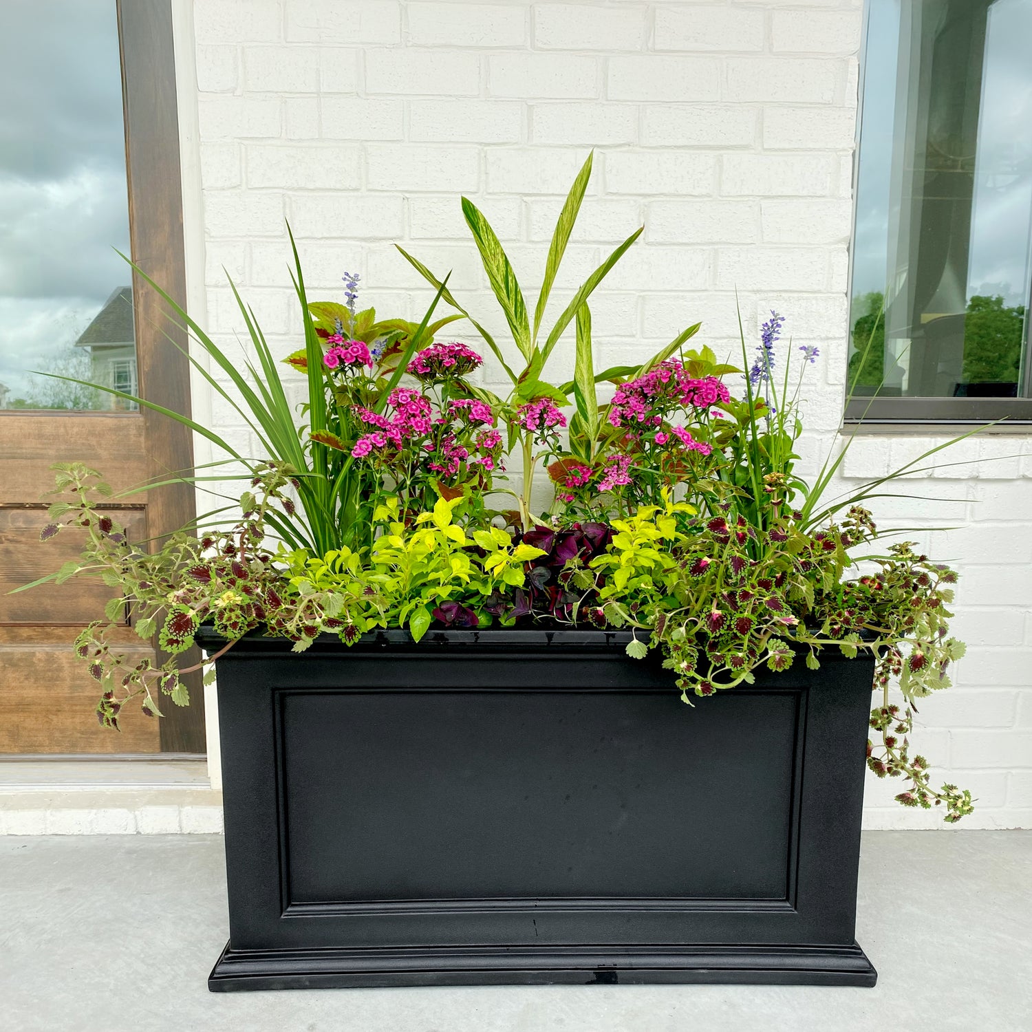 fairfield self watering planter Mayne Fairfield 20" x 36" Patio Planter White