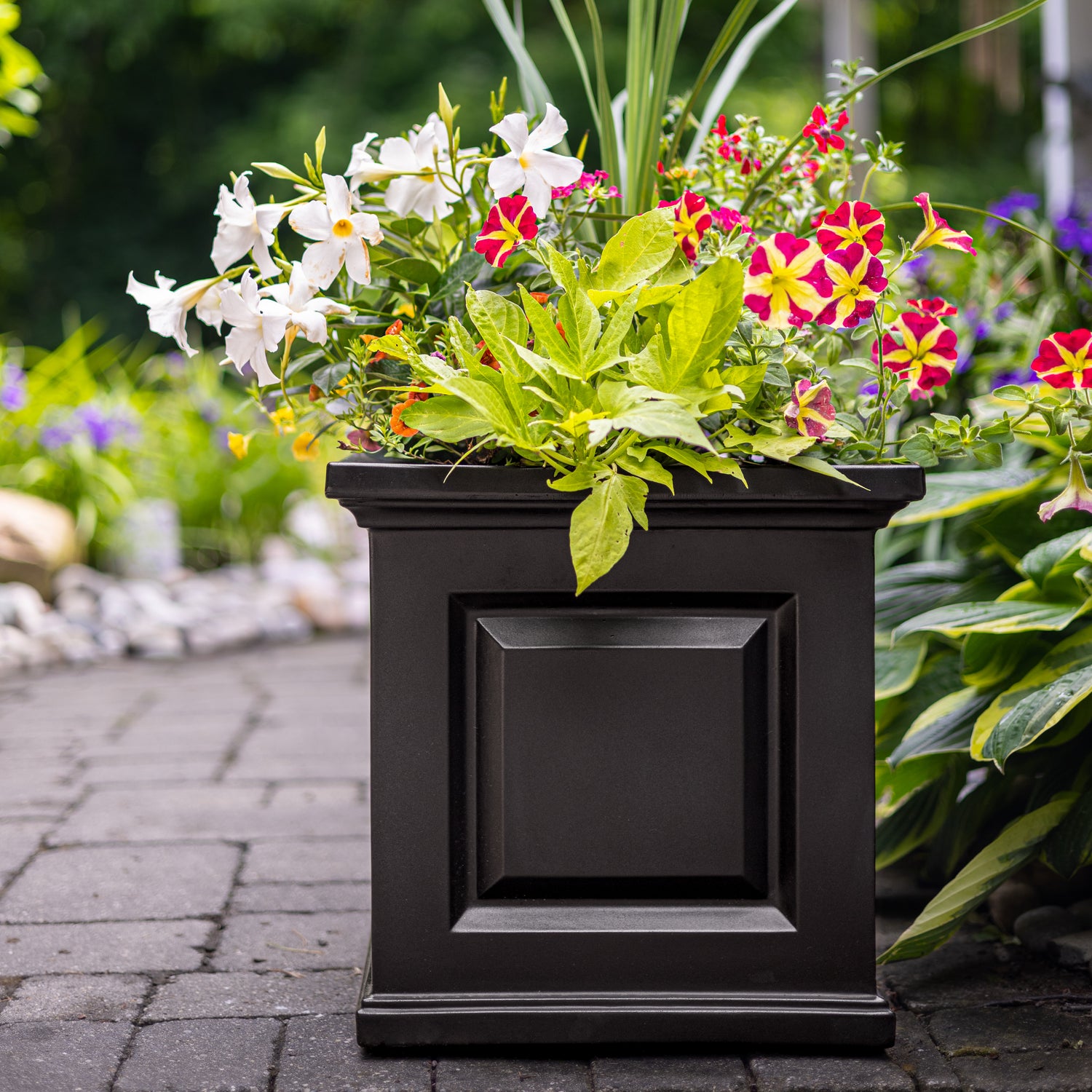 16 inch planter pot Mayne Nantucket 16" x 16" x 16" White Planter