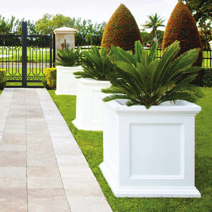 Mayne Fairfield 28-Inch Indoor and Outdoor Square Planter