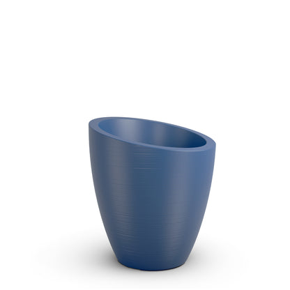 Mayne Modesto 30-Inch Round Indoor and Outdoor Planter