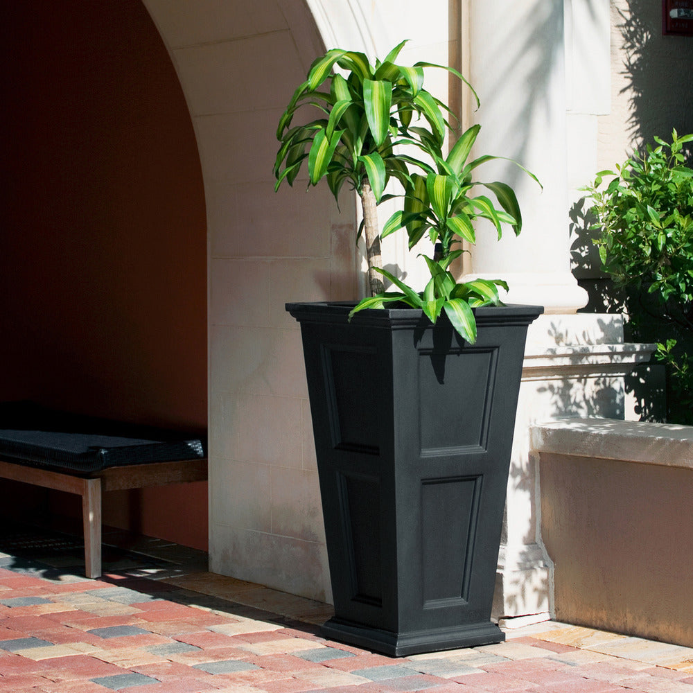 40 liter plant pot Mayne Fairfield 40 in. Tall Planter Black